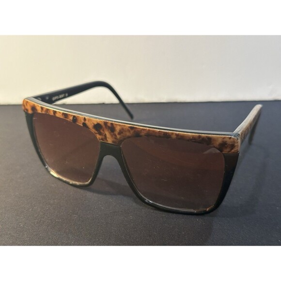 Vintage Opti-Ray Oversized Black & Animal Print Frame Women’s Sunglasses main image 11